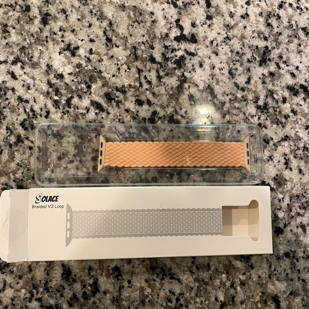 🆕 NWT Solace Apple Watch Band! Fits 38-40-41 MM!